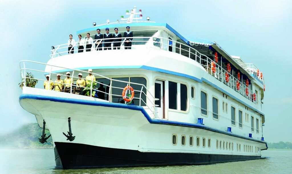 brahmaputra cruise | Best Tour Packages and Travel Guide in Assam